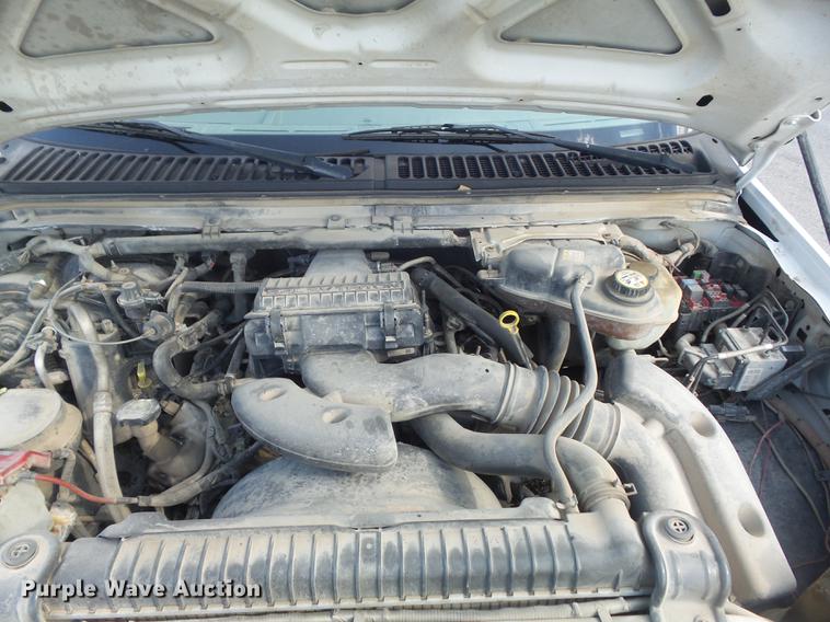 image for item DD7213 2005 Ford F250 Super Duty XL SuperCab pickup truck