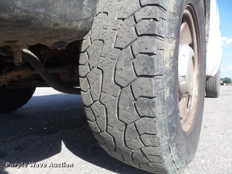 image for item DD7213 2005 Ford F250 Super Duty XL SuperCab pickup truck