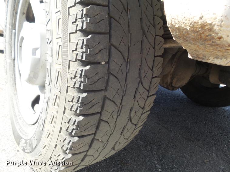 image for item DD7213 2005 Ford F250 Super Duty XL SuperCab pickup truck