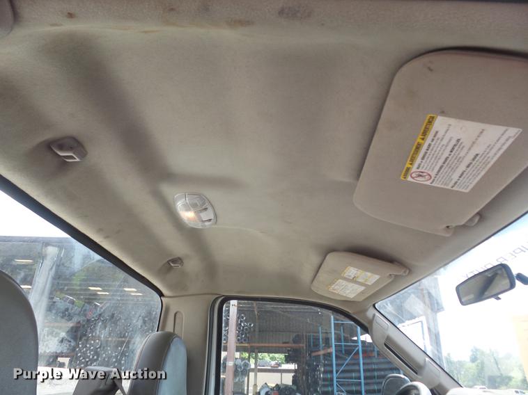 image for item DD7214 2008 Ford F250 Super Duty XL pickup truck