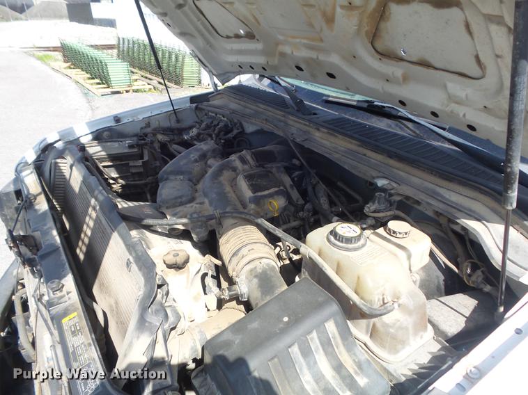 image for item DD7214 2008 Ford F250 Super Duty XL pickup truck
