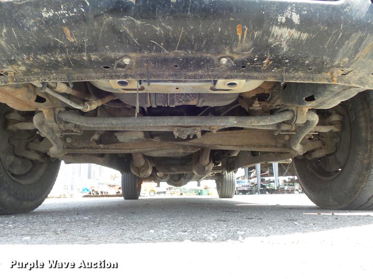 image for item DD7214 2008 Ford F250 Super Duty XL pickup truck