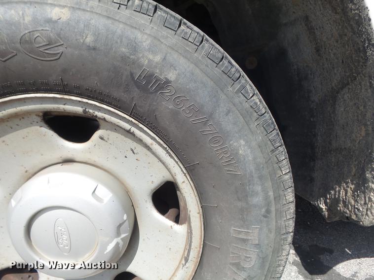 image for item DD7214 2008 Ford F250 Super Duty XL pickup truck