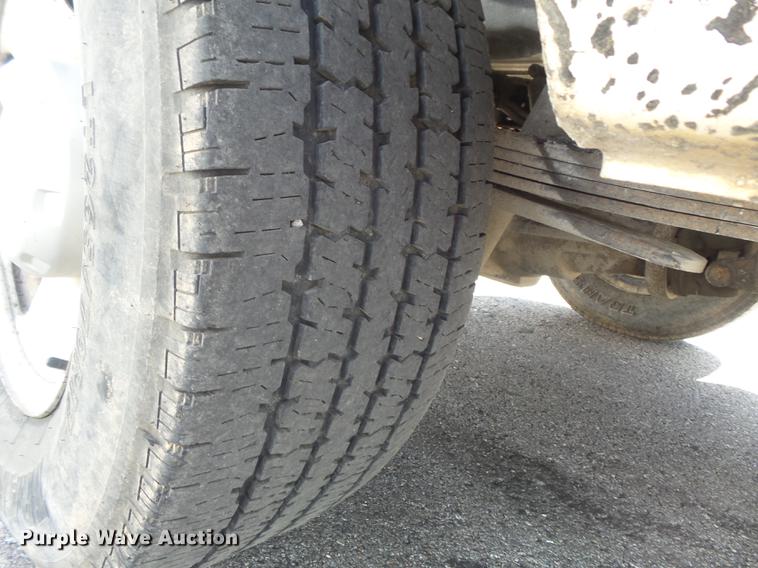 image for item DD7214 2008 Ford F250 Super Duty XL pickup truck