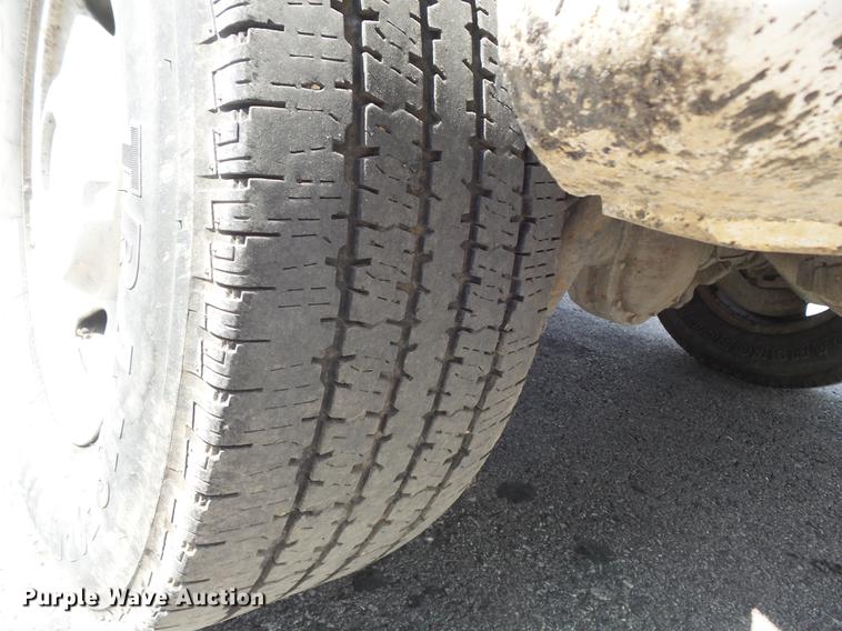 image for item DD7214 2008 Ford F250 Super Duty XL pickup truck