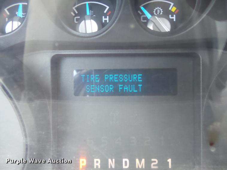 image for item DD7215 2011 Ford F250 Super Duty XL SuperCab pickup truck