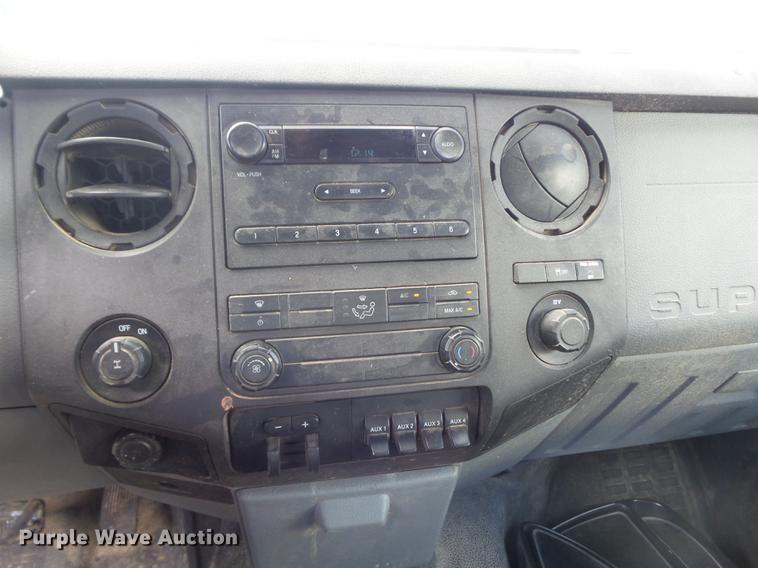 image for item DD7215 2011 Ford F250 Super Duty XL SuperCab pickup truck