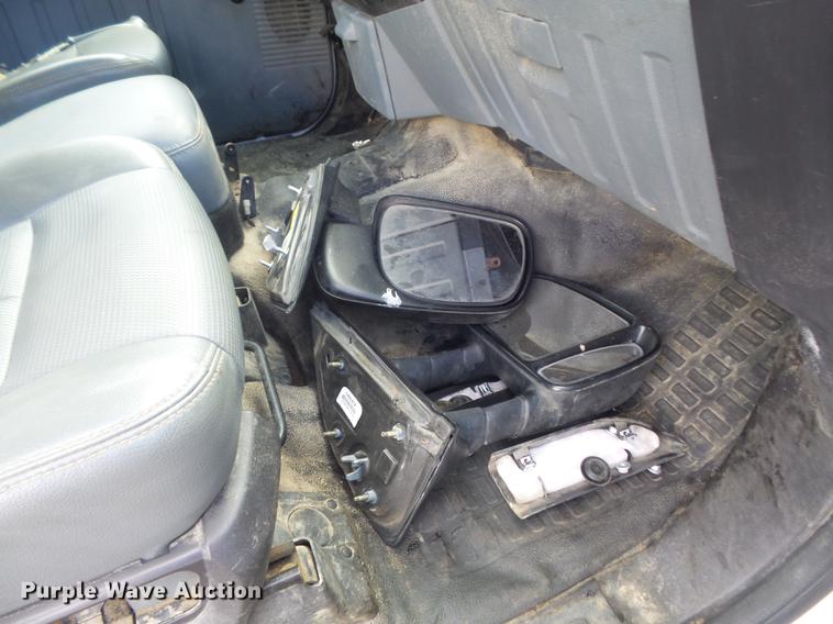 image for item DD7215 2011 Ford F250 Super Duty XL SuperCab pickup truck