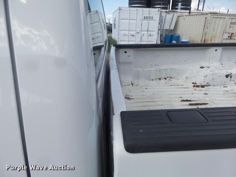 image for item DD7215 2011 Ford F250 Super Duty XL SuperCab pickup truck