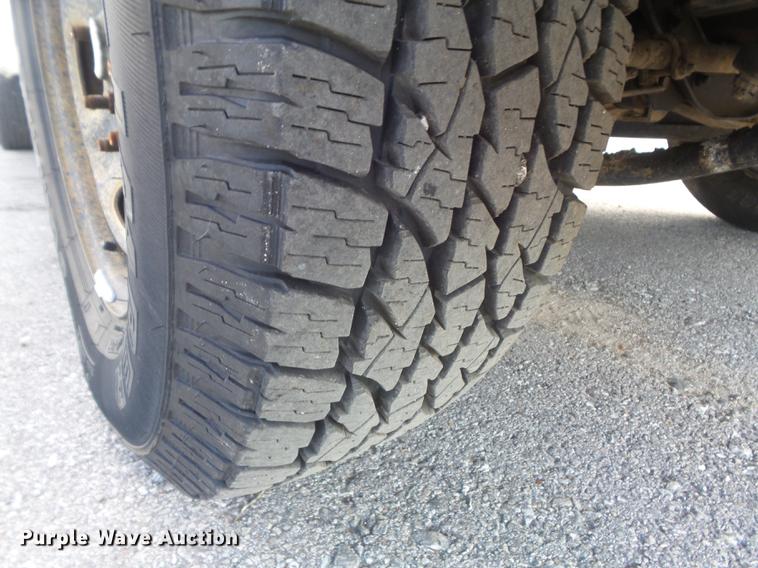 image for item DD7215 2011 Ford F250 Super Duty XL SuperCab pickup truck