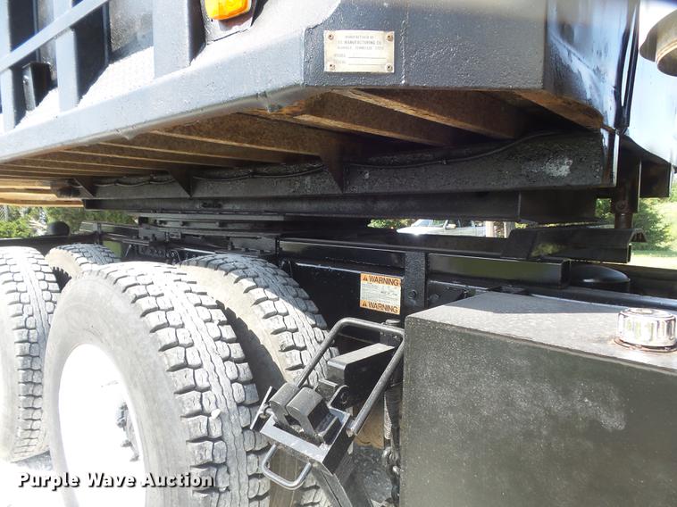 image for item DD7229 1994 White Gmc WG dump truck