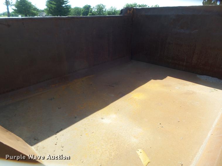 image for item DD7229 1994 White Gmc WG dump truck