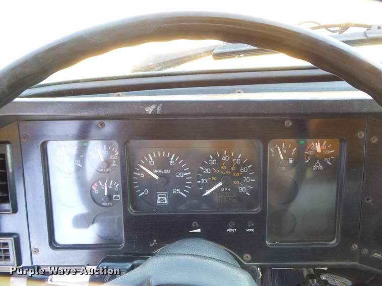 image for item DD7229 1994 White Gmc WG dump truck