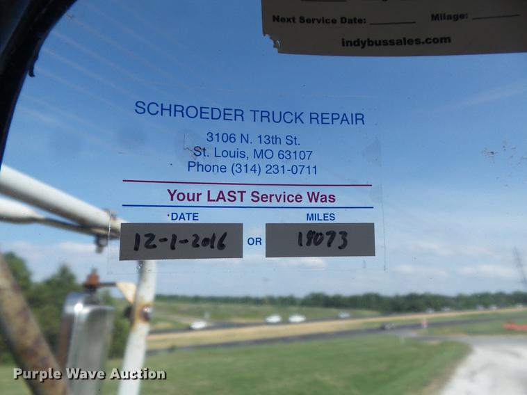 image for item DD7229 1994 White Gmc WG dump truck