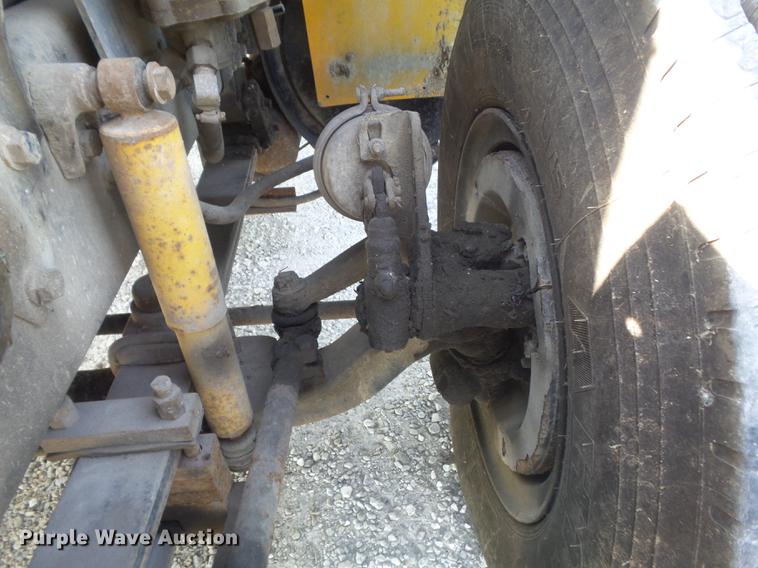 image for item DD7229 1994 White Gmc WG dump truck