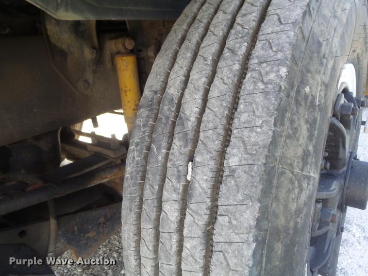 image for item DD7229 1994 White Gmc WG dump truck