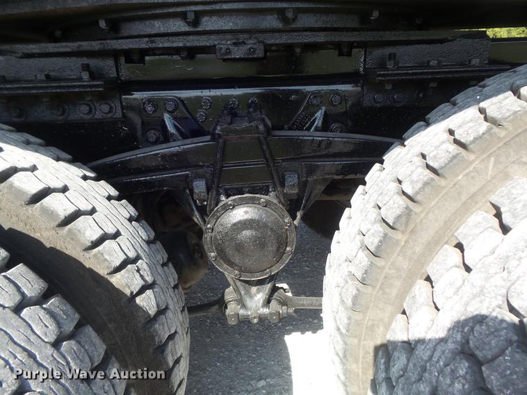 image for item DD7229 1994 White Gmc WG dump truck