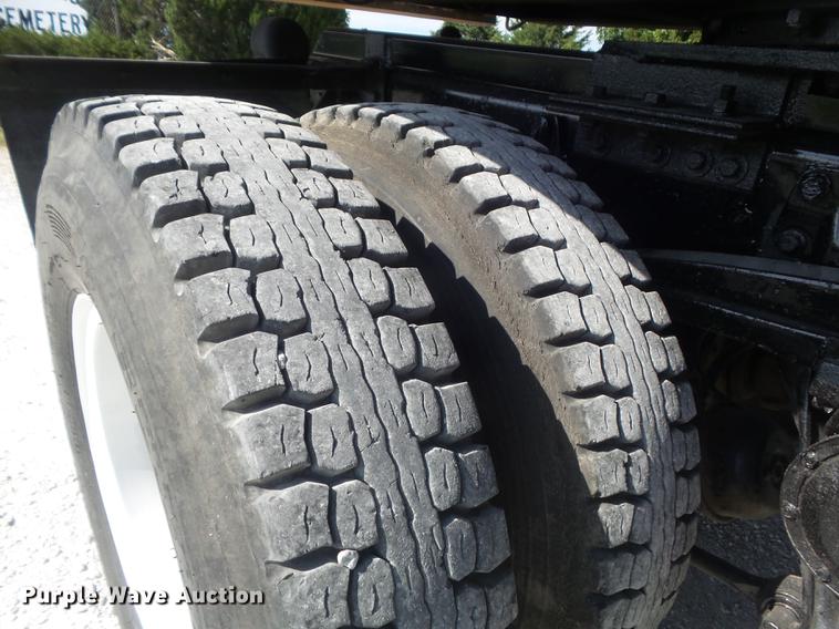 image for item DD7229 1994 White Gmc WG dump truck