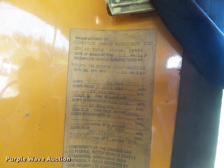 image for item DD7229 1994 White Gmc WG dump truck