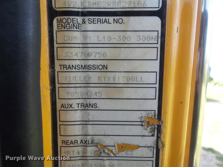 image for item DD7229 1994 White Gmc WG dump truck