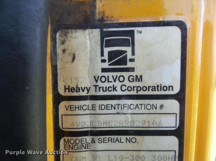 image for item DD7229 1994 White Gmc WG dump truck