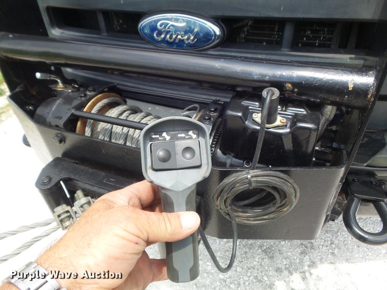 image for item DD7233 2007 Ford F550 Super Duty XL flatbed truck