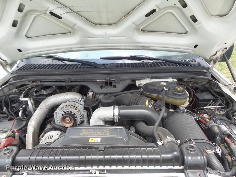 image for item DD7233 2007 Ford F550 Super Duty XL flatbed truck