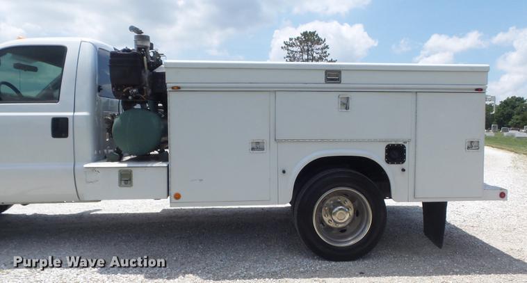 image for item DD7234 2008 Ford F450 Super Duty XL service truck