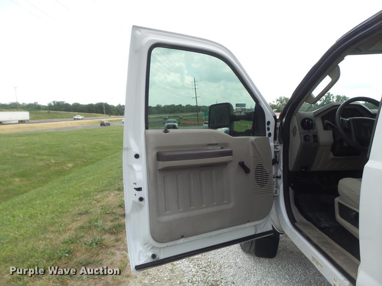 image for item DD7234 2008 Ford F450 Super Duty XL service truck