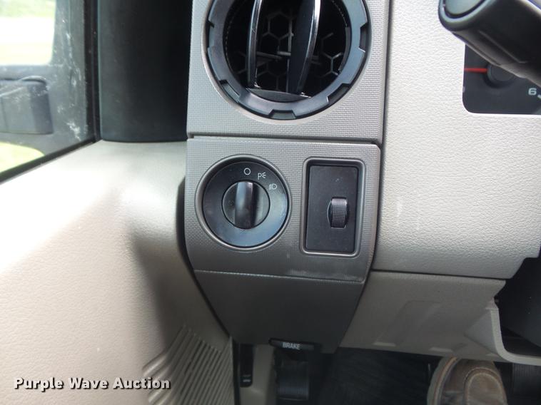 image for item DD7234 2008 Ford F450 Super Duty XL service truck
