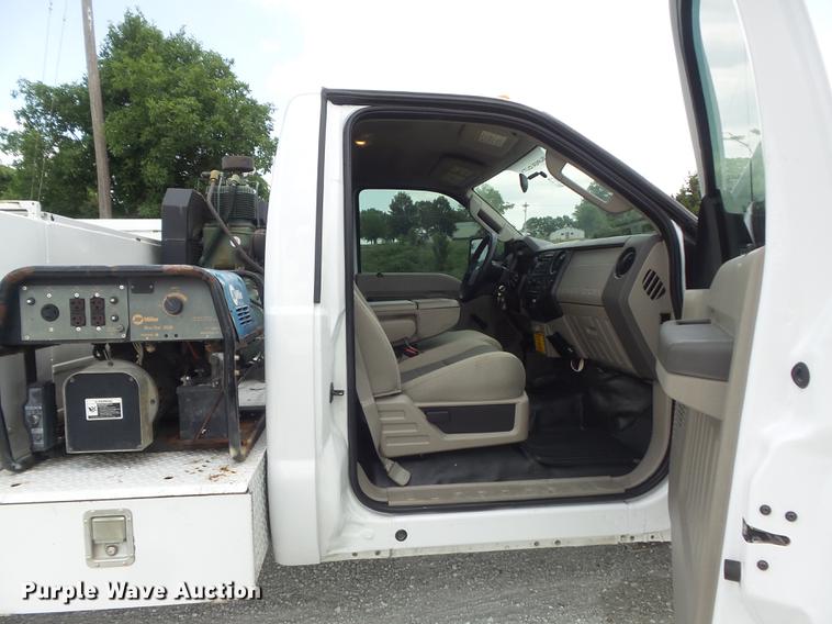 image for item DD7234 2008 Ford F450 Super Duty XL service truck
