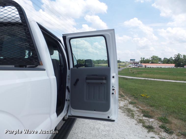 image for item DD7235 2012 Ford F250 Super Duty XL Crew Cab pickup truck