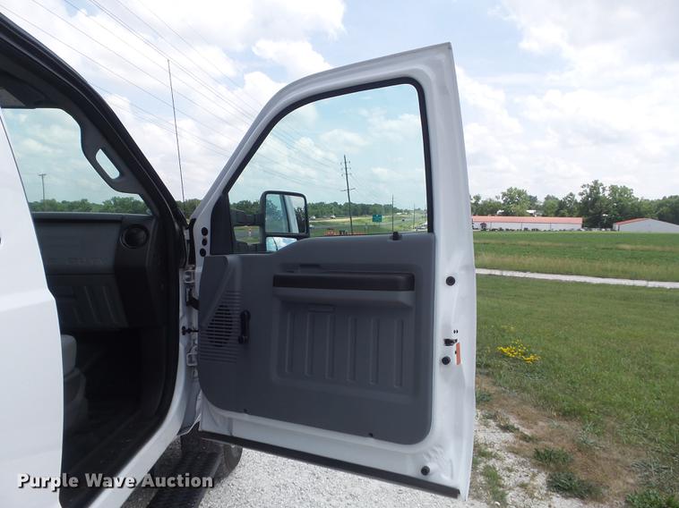 image for item DD7235 2012 Ford F250 Super Duty XL Crew Cab pickup truck