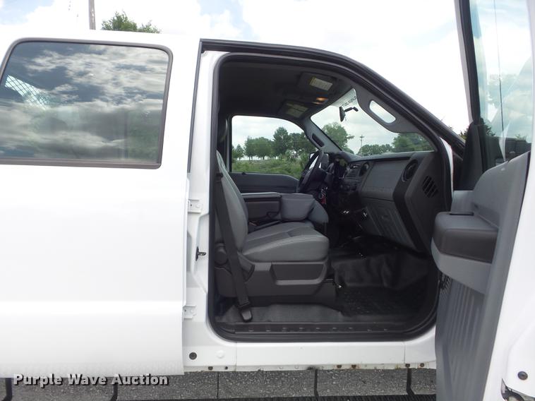 image for item DD7235 2012 Ford F250 Super Duty XL Crew Cab pickup truck