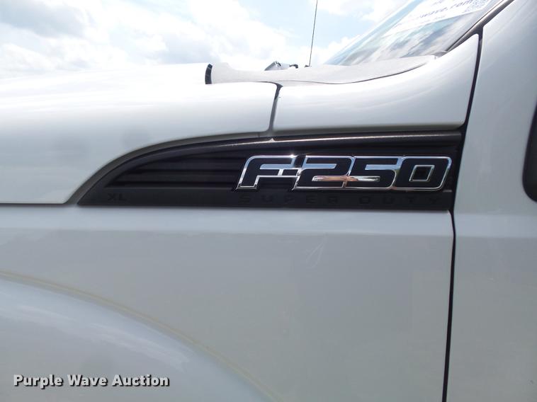 image for item DD7235 2012 Ford F250 Super Duty XL Crew Cab pickup truck