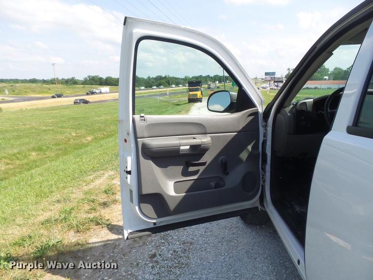 image for item DD7237 2008 Chevrolet Silverado 1500 Ext. Cab pickup truck