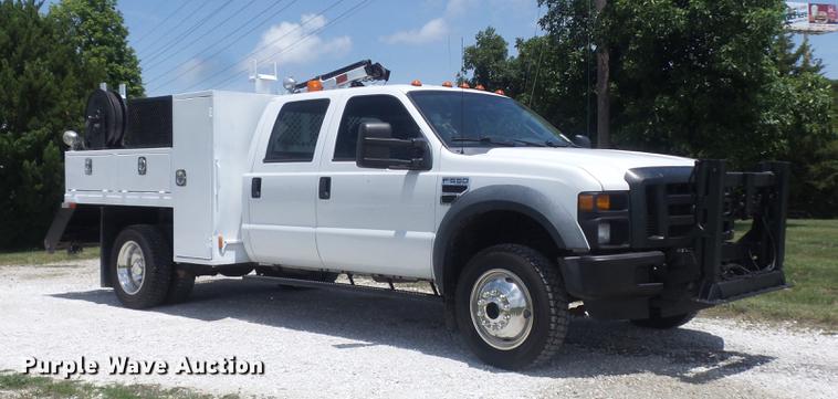 image for item DD7238 2008 Ford F550 Super Duty XL Crew Cab service truck with crane