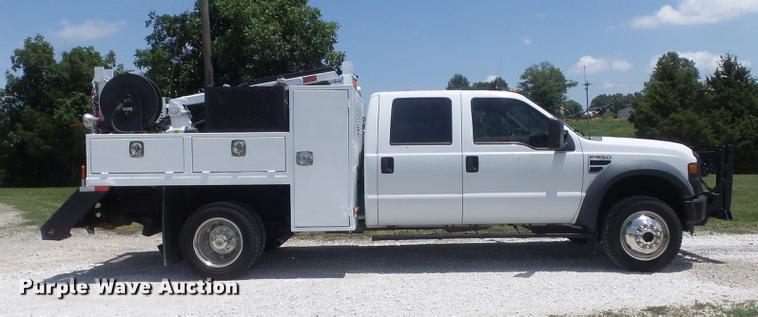 image for item DD7238 2008 Ford F550 Super Duty XL Crew Cab service truck with crane