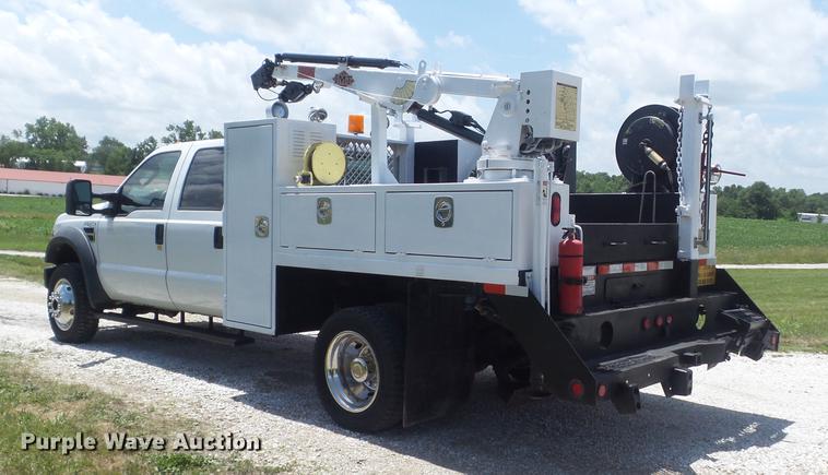 image for item DD7238 2008 Ford F550 Super Duty XL Crew Cab service truck with crane