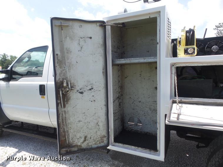 image for item DD7238 2008 Ford F550 Super Duty XL Crew Cab service truck with crane