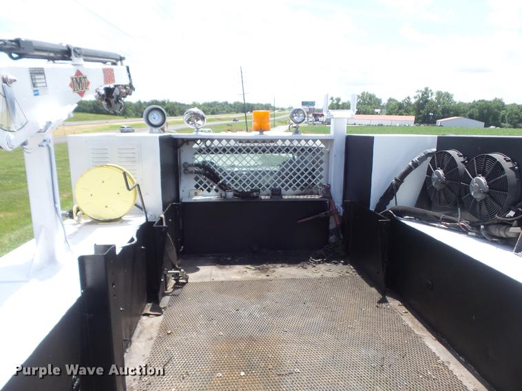 image for item DD7238 2008 Ford F550 Super Duty XL Crew Cab service truck with crane