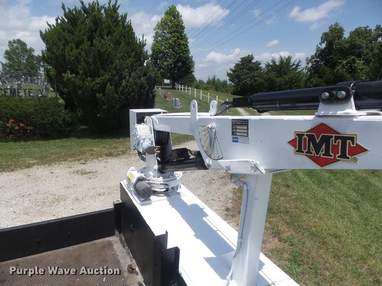 image for item DD7238 2008 Ford F550 Super Duty XL Crew Cab service truck with crane