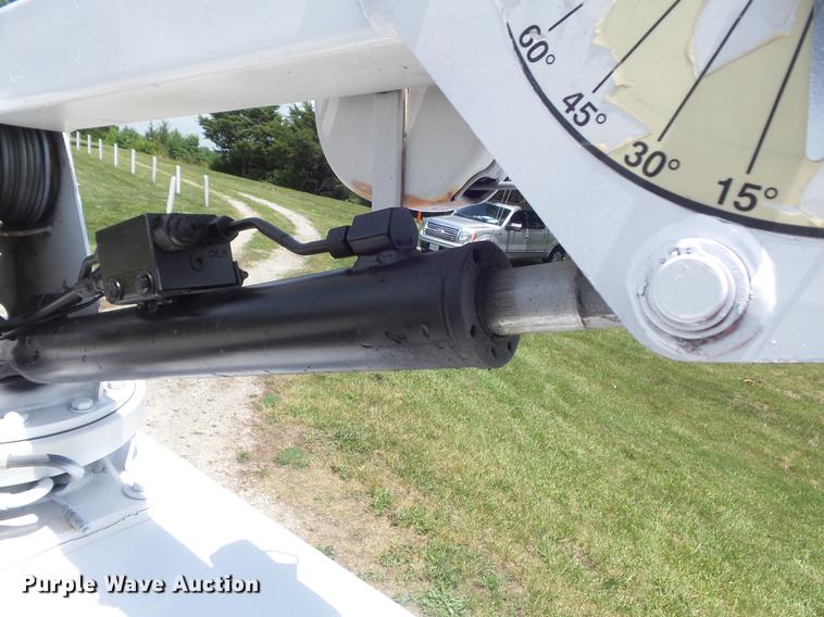 image for item DD7238 2008 Ford F550 Super Duty XL Crew Cab service truck with crane