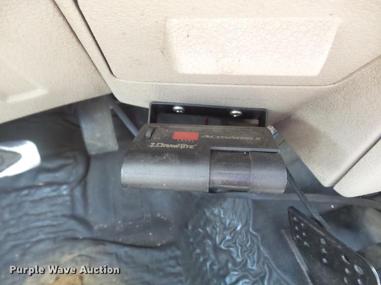 image for item DD7238 2008 Ford F550 Super Duty XL Crew Cab service truck with crane