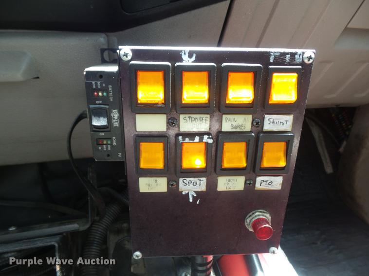 image for item DD7238 2008 Ford F550 Super Duty XL Crew Cab service truck with crane