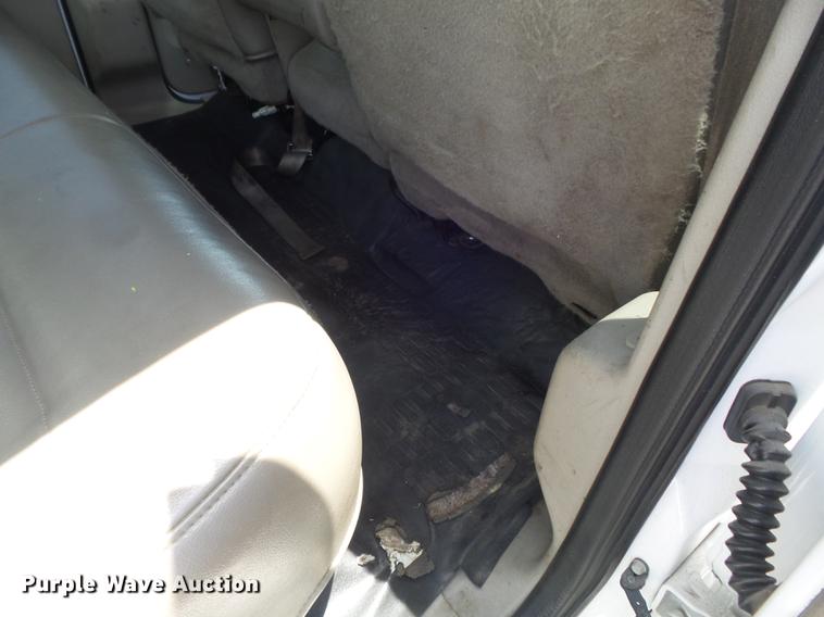 image for item DD7238 2008 Ford F550 Super Duty XL Crew Cab service truck with crane