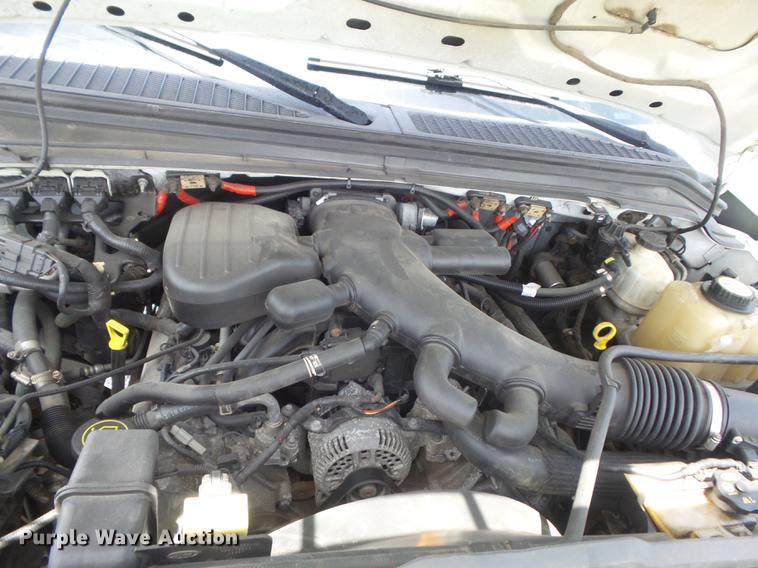 image for item DD7238 2008 Ford F550 Super Duty XL Crew Cab service truck with crane