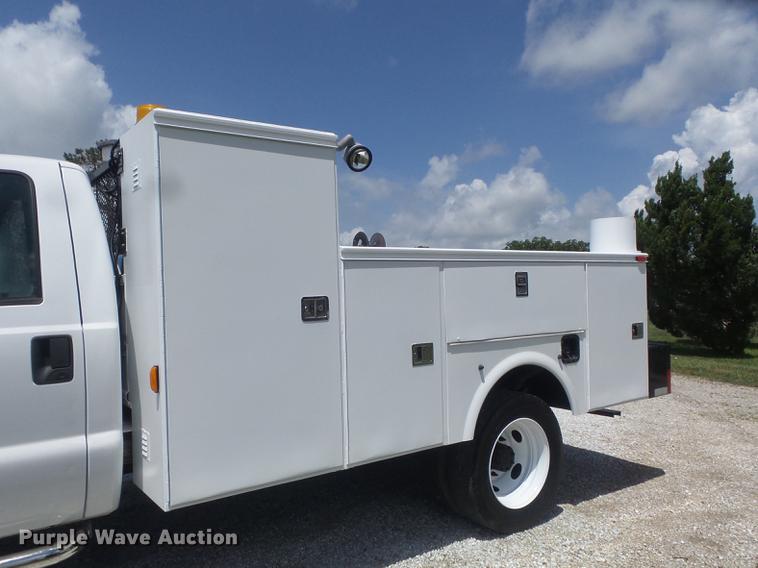 image for item DD7239 2008 Ford F550 Super Duty XL service truck
