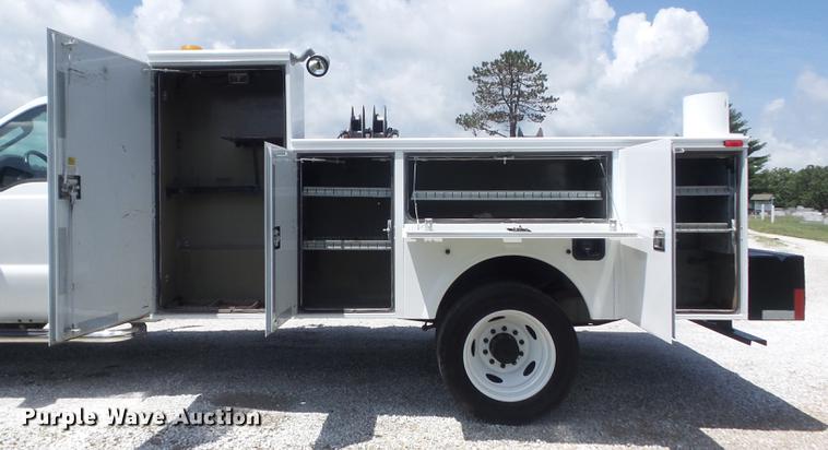 image for item DD7239 2008 Ford F550 Super Duty XL service truck