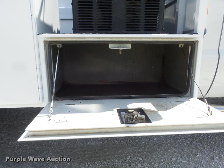 image for item DD7239 2008 Ford F550 Super Duty XL service truck